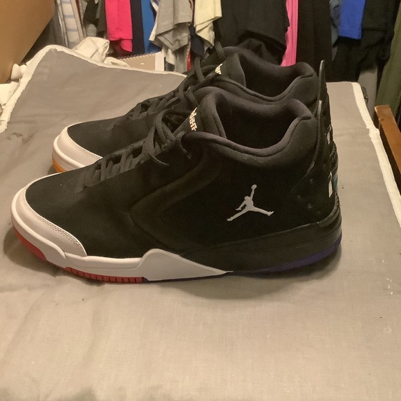 Jordan shoes - Picture 1 of 7